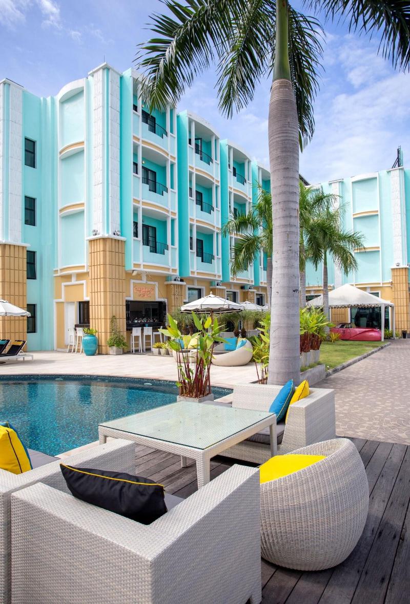 Wave Hotel - Genel