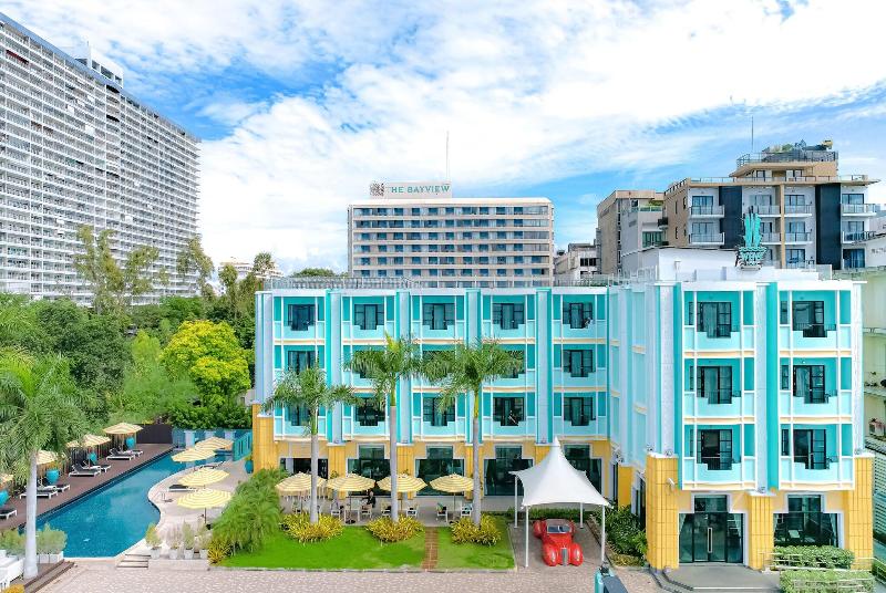 Wave Hotel - Genel