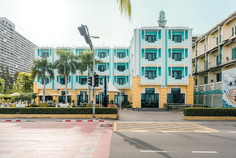 Wave Hotel - Genel