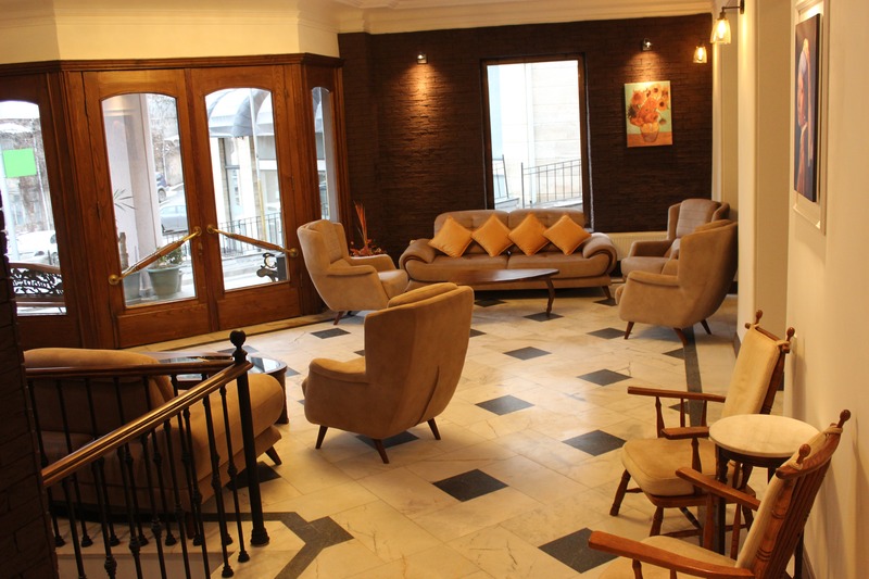 Diplomat Hotel - Lobi
