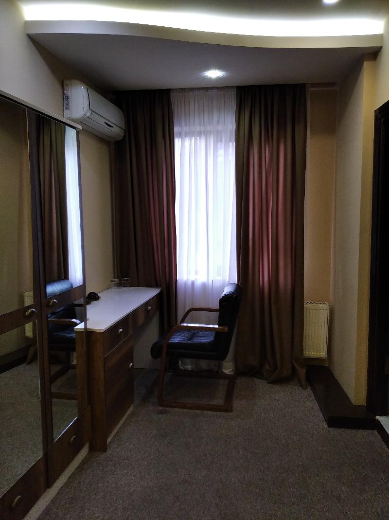 Diplomat Hotel - Oda