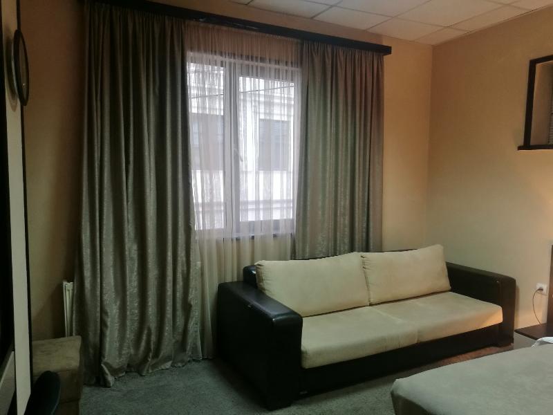 Diplomat Hotel - Oda