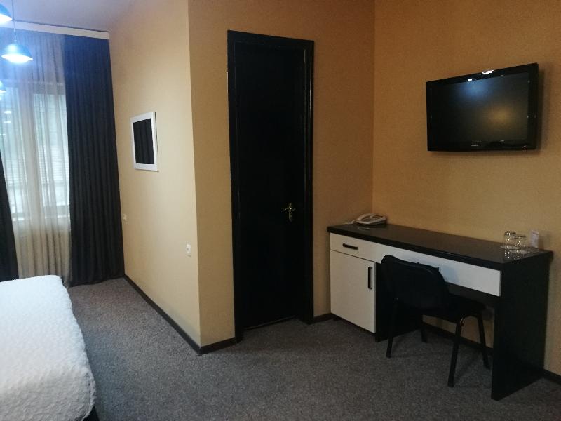 Diplomat Hotel - Oda