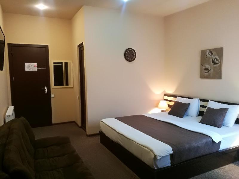 Diplomat Hotel - Oda