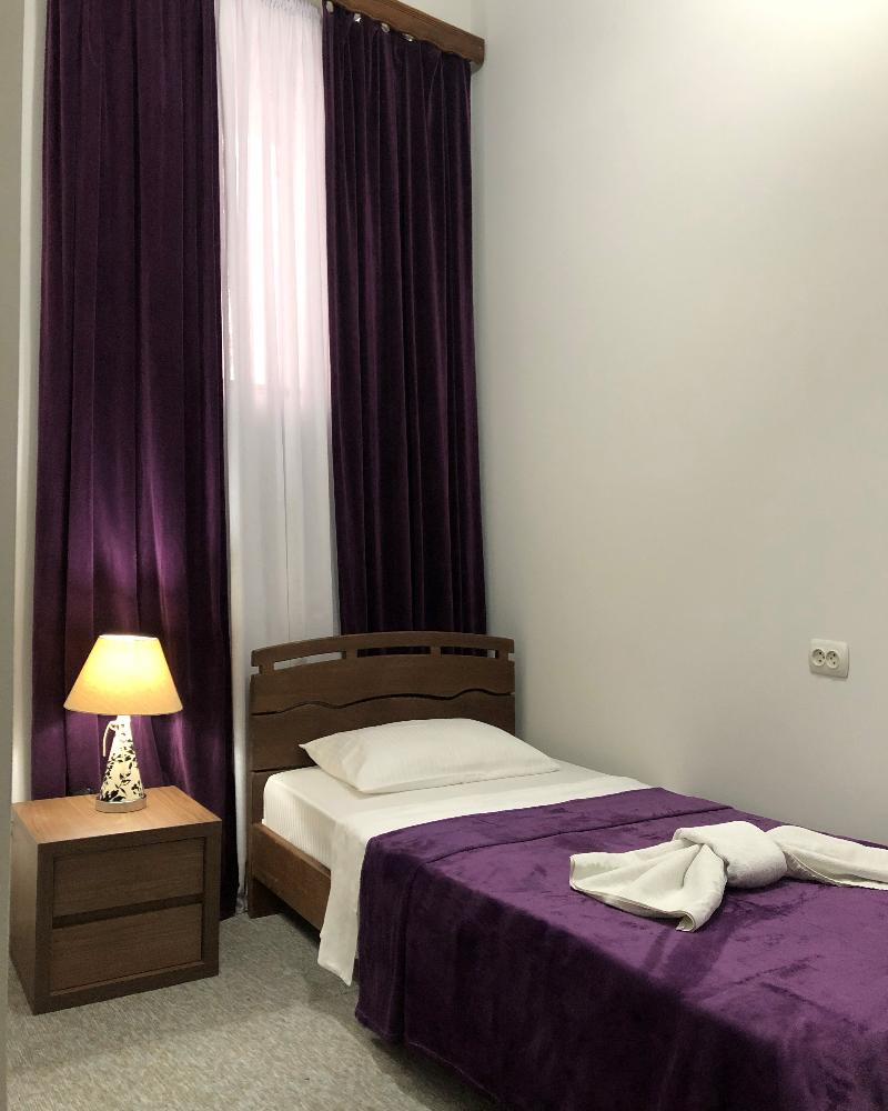 Diplomat Hotel - Oda