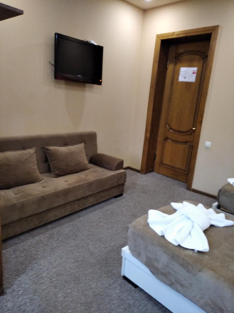 Diplomat Hotel - Oda