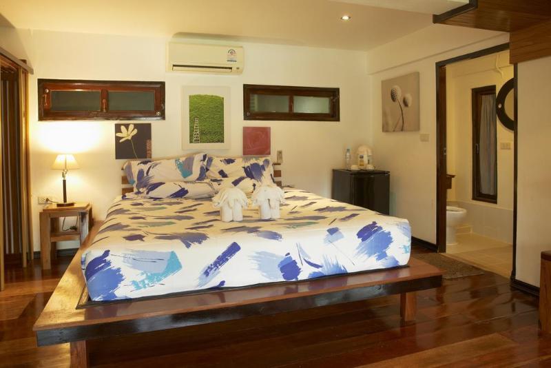 Resolution Resort - Genel