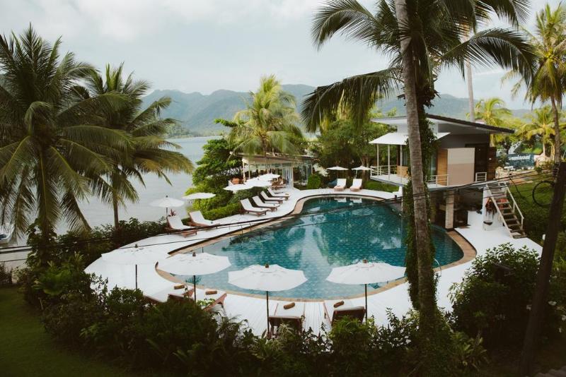 Resolution Resort - Genel