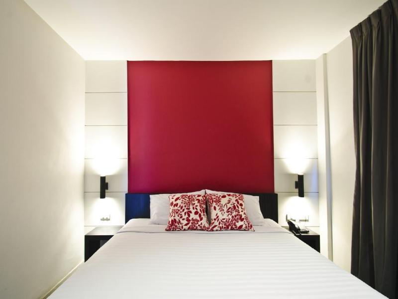 Di Place Hotel Bangkok - Genel