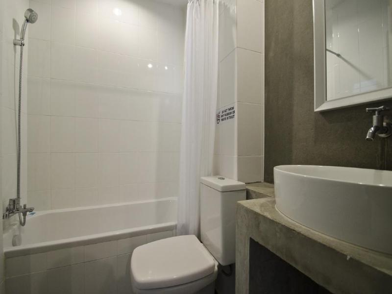 Di Place Hotel Bangkok - Genel