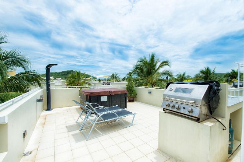 Oriental Beach Pearl Resort - Teras
