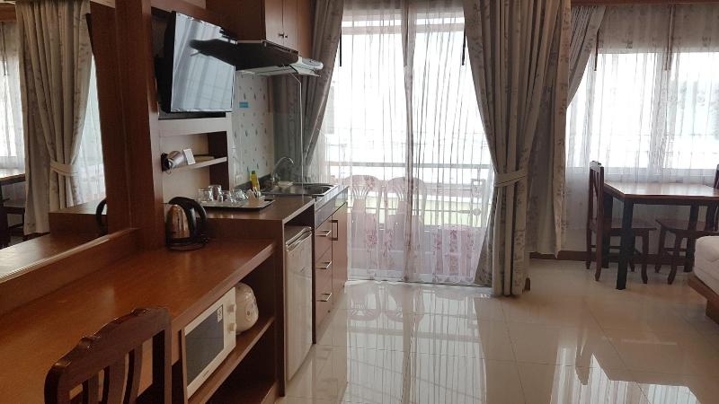Green Harbor Hotel  Service Apartment - Oda