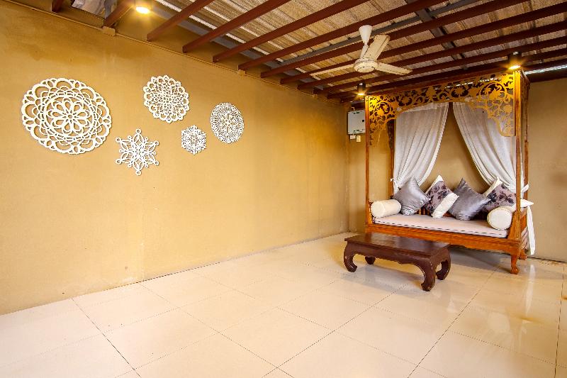 Naiyang Beach Hotel - Lobi