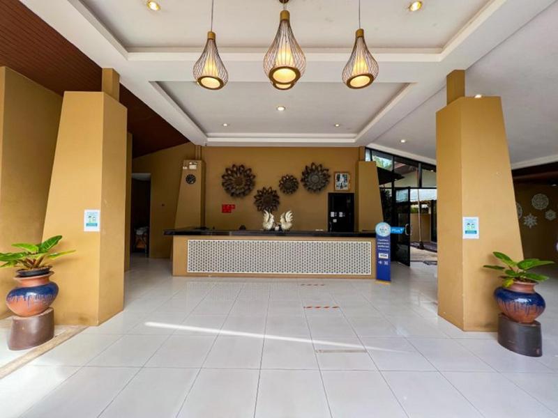 Naiyang Beach Hotel - Lobi