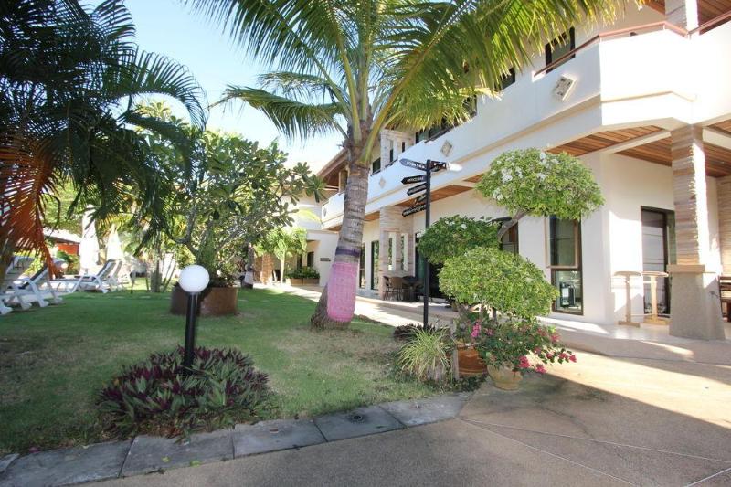 Babylon Pool Villas - Genel