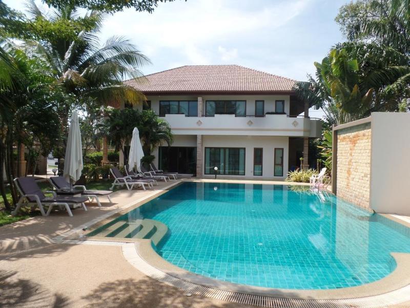 Babylon Pool Villas - Genel