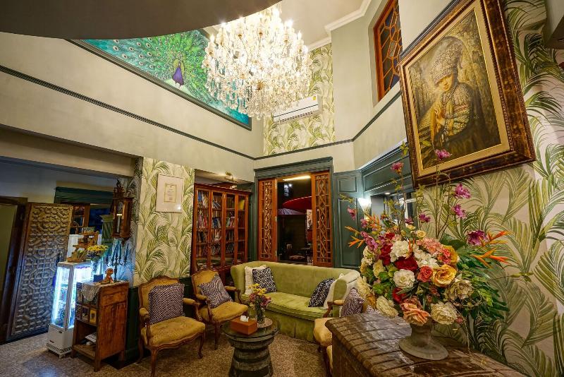 At Pingnakorn Nimmanhaemin Hotel - Lobi