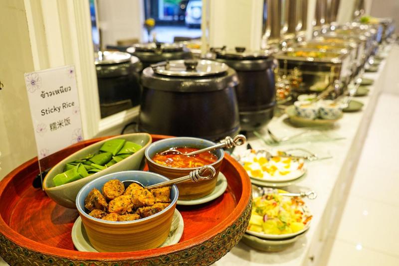 At Pingnakorn Nimmanhaemin Hotel - Restoran