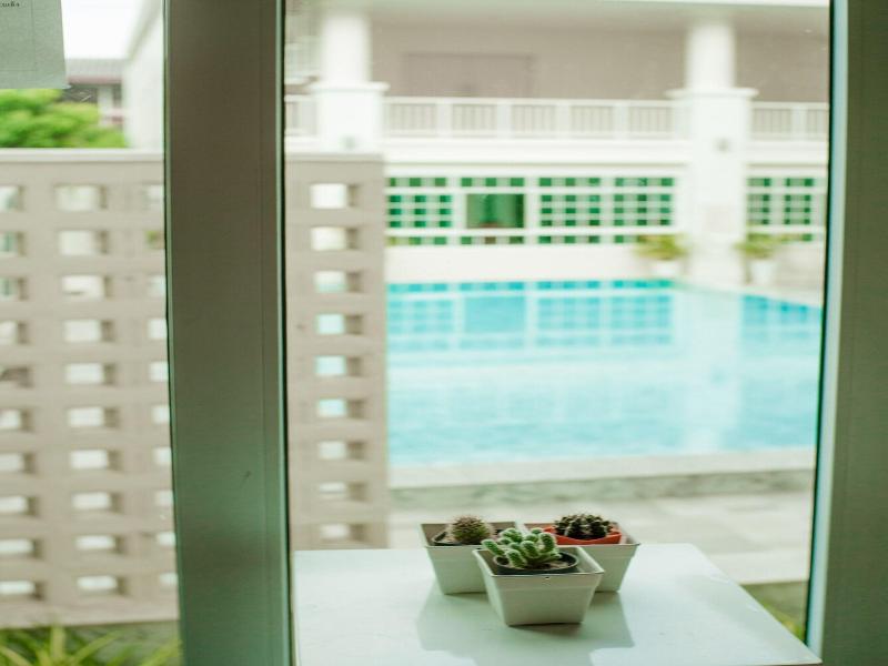 De Hug Hotel And Residence - Lobi