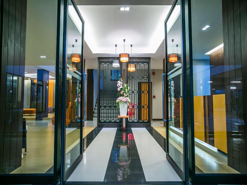 De Hug Hotel And Residence - Lobi