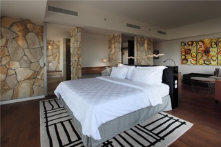 TS Suites Seminyak Bali fotoÄŸrafÄ±