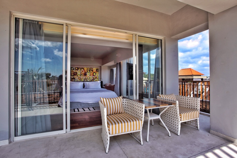 TS Suites Seminyak Bali - Oda