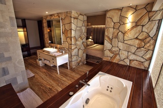 TS Suites Seminyak Bali fotoÄŸrafÄ±