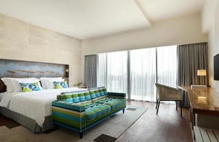 TS Suites Seminyak Bali fotoÄŸrafÄ±