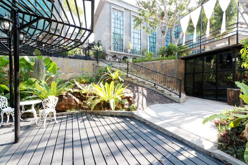 Capital O 464 At Nata Chiangmai Chic Jungle - Lobi