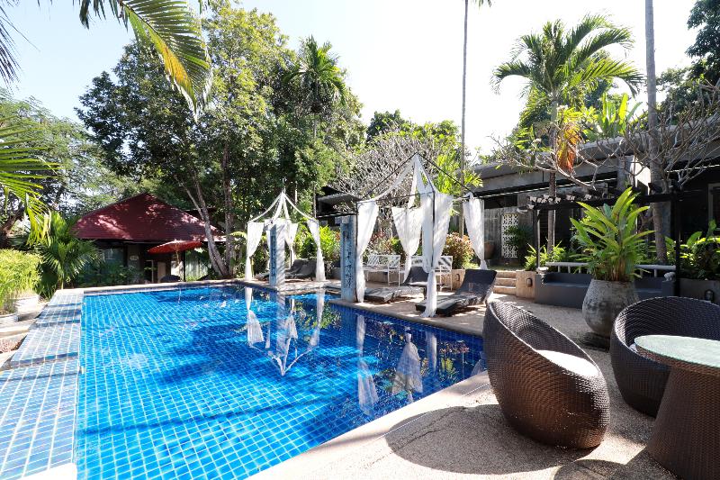 Capital O 464 At Nata Chiangmai Chic Jungle - Havuz