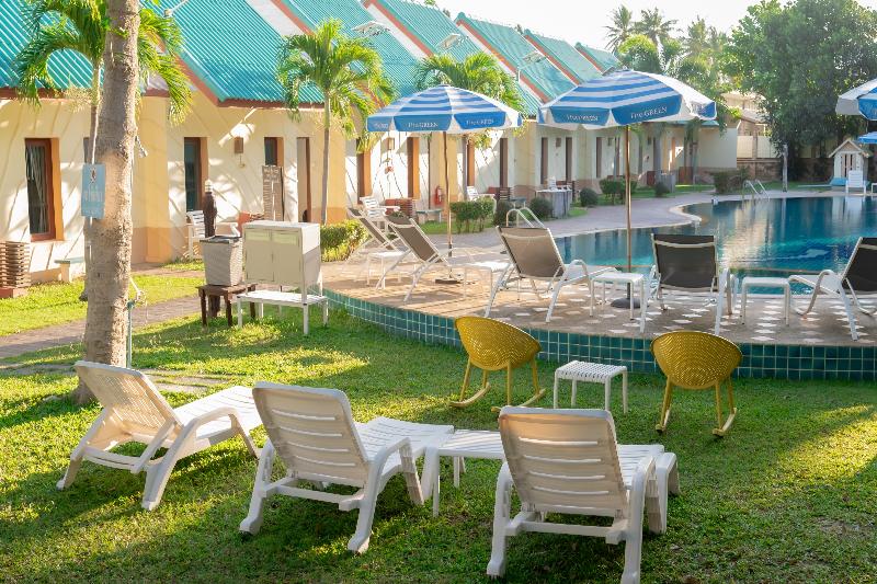 The Green Beach Resort - Havuz