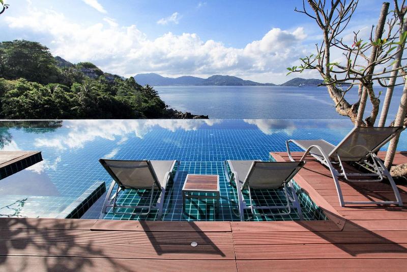 Zenmaya Oceanfront Phuket Trademark Collection - Havuz