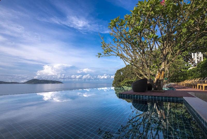 Zenmaya Oceanfront Phuket Trademark Collection - Havuz