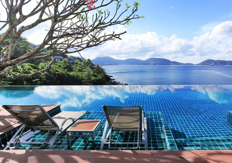 Zenmaya Oceanfront Phuket Trademark Collection - Havuz