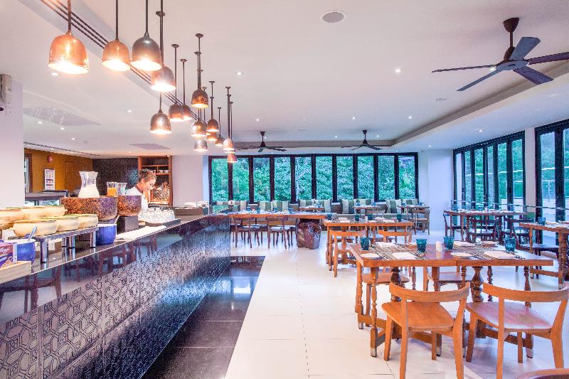 Zenmaya Oceanfront Phuket Trademark Collection - Restoran