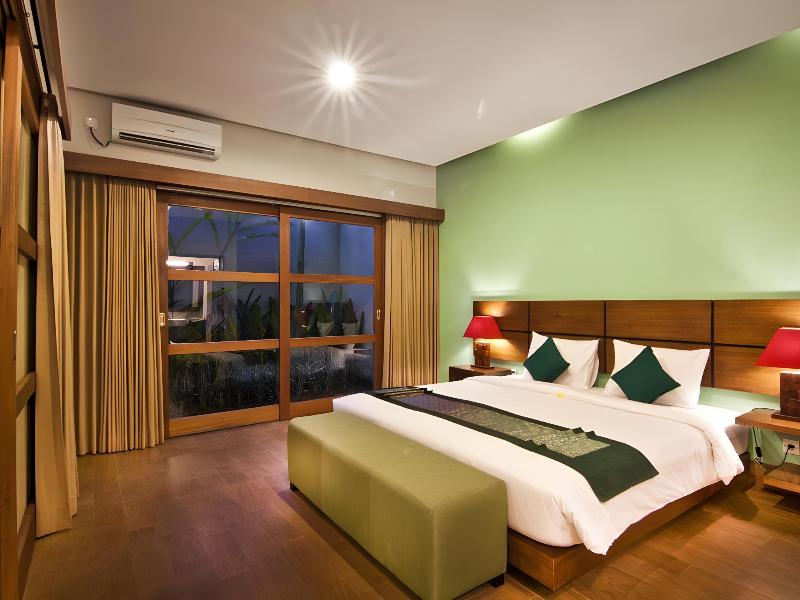 The Green Zhurga Suites - Oda