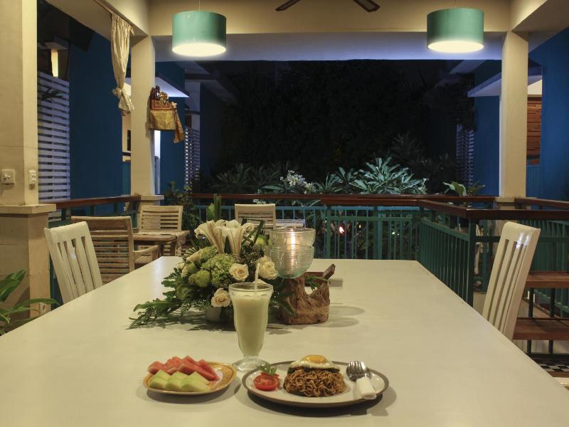 The Green Zhurga Suites - Restoran