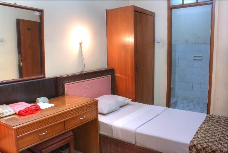Cihampelas Hotel 1 - Oda