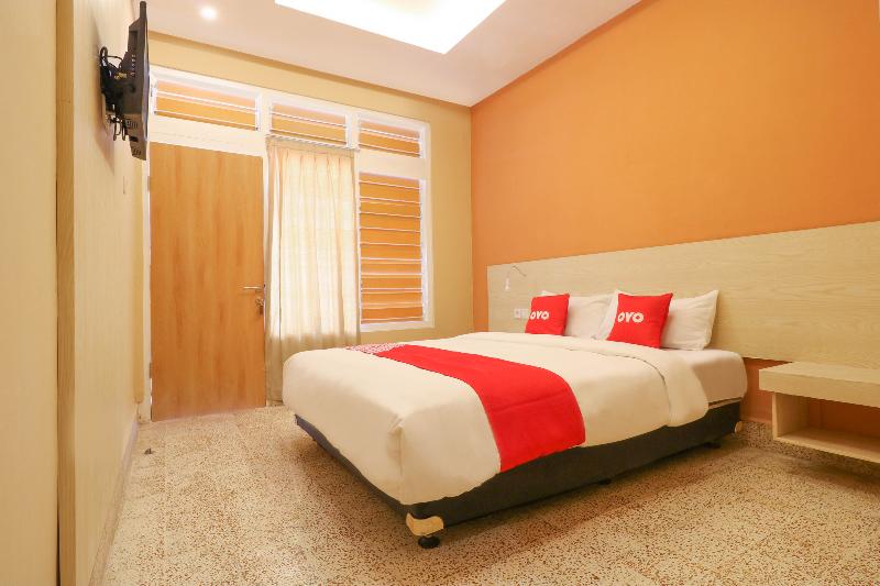 OYO 1384 Pulau Bali Hotel - Oda