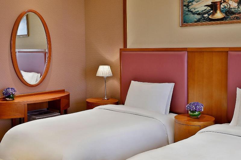 The Ritz-Carlton, Riyadh - Oda