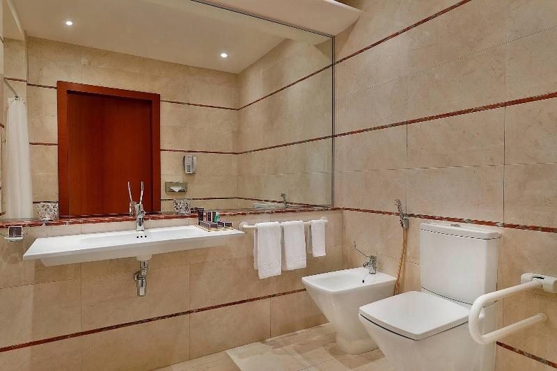 The Ritz-Carlton, Riyadh - Oda