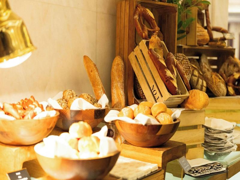 The Ritz-Carlton, Riyadh - Restoran
