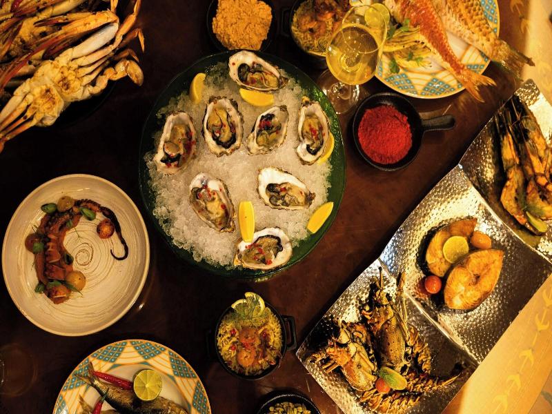 The Ritz-Carlton, Riyadh - Restoran