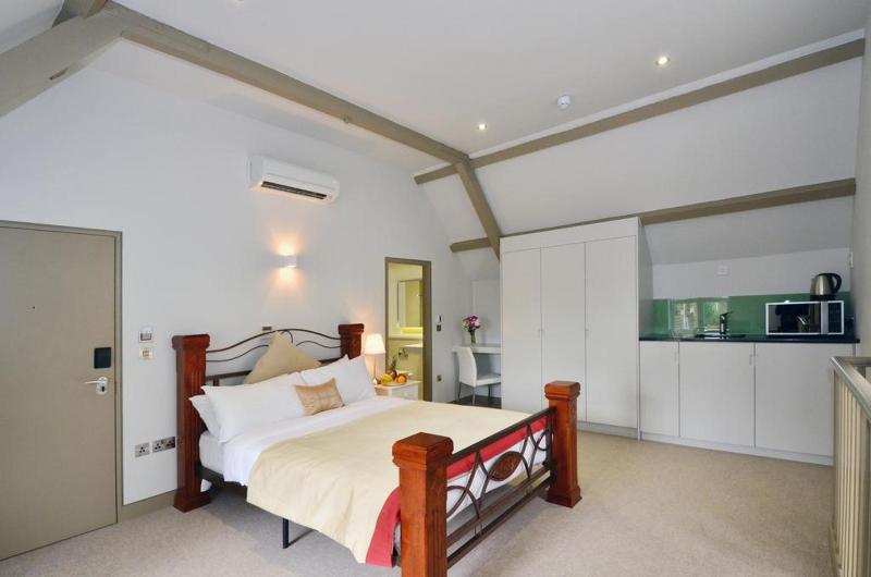 Arch Hotel - Oda