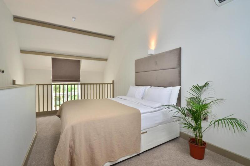 Arch Hotel - Oda