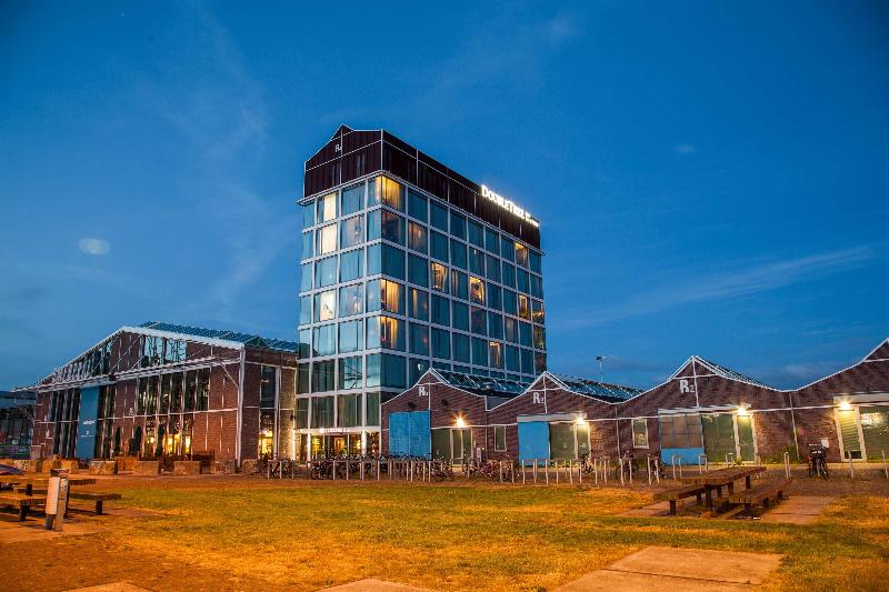 DoubleTree by Hilton NDSM Wharf - Genel