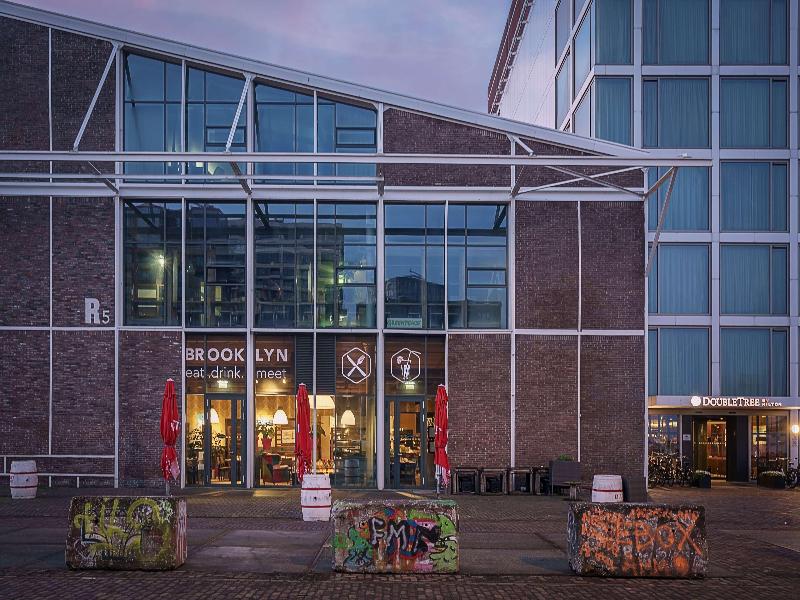 DoubleTree by Hilton NDSM Wharf - Genel