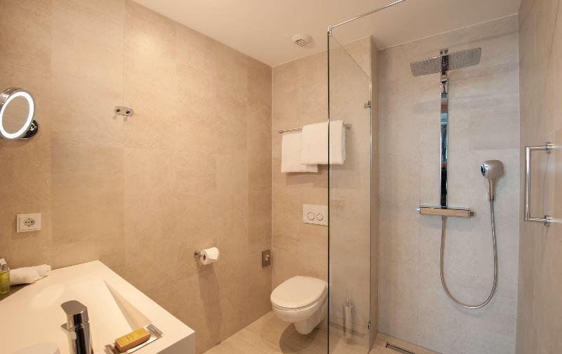 DoubleTree by Hilton NDSM Wharf - Oda