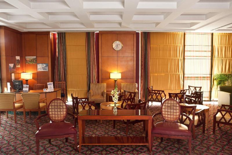 Courtyard by Marriott Tbilisi - Lobi