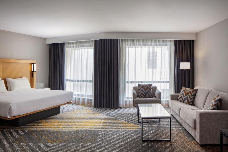 Courtyard by Marriott Tbilisi - Oda